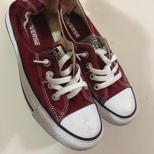 Maroon, Slip on converse
